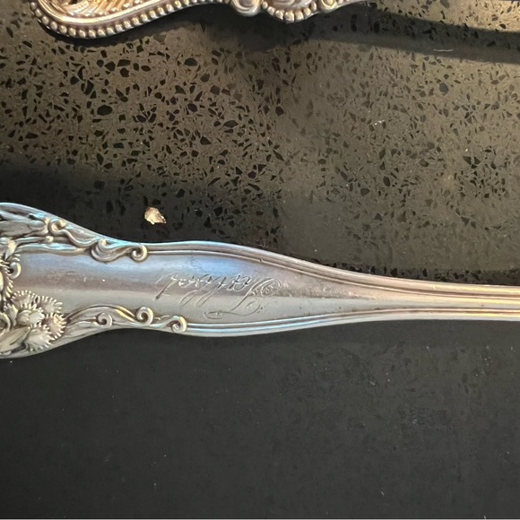 Huge Lot of Antique and Souvenir Sterling Silver Spoons - Picture 9 of 16